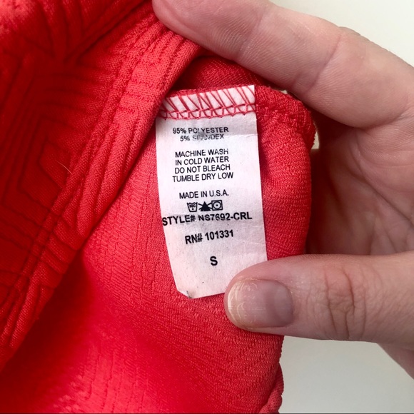 Charlotte Russe Watermelon Pink Skirt Size Small - Picture 5 of 6